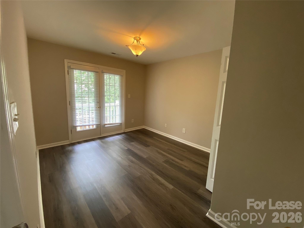 10310 Mcgoogan Lane - Photo 18
