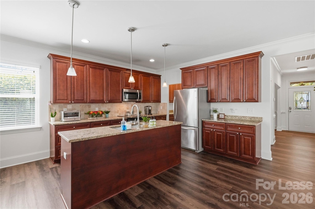 20264 Harroway Drive - Photo 10
