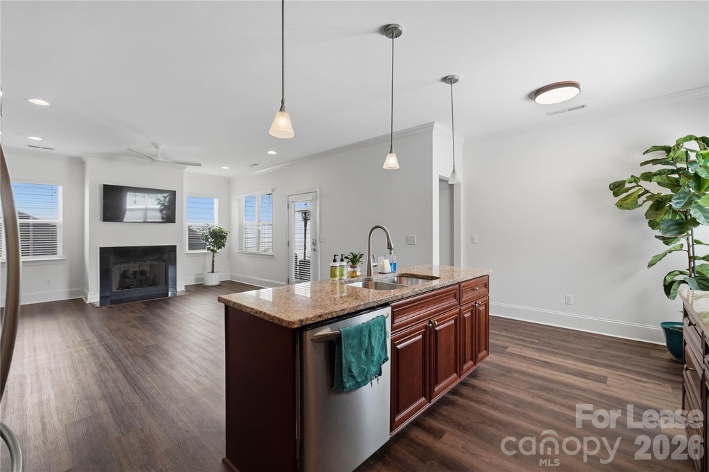 20264 Harroway Drive - Photo 13