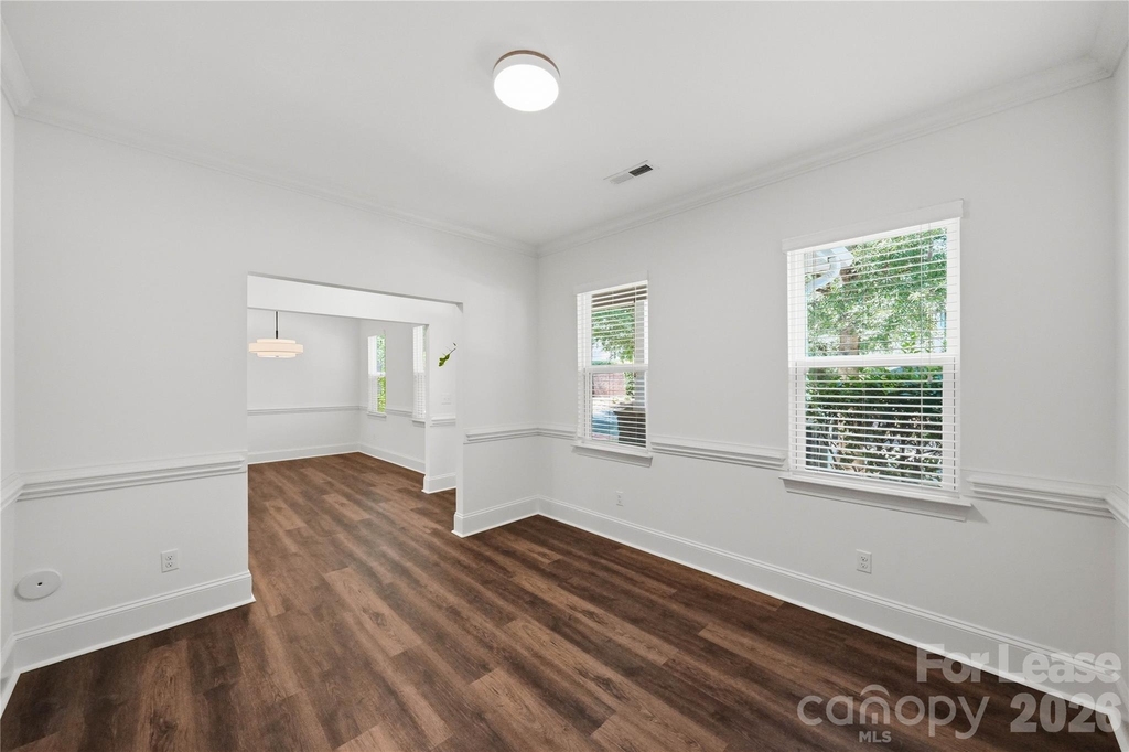 20264 Harroway Drive - Photo 7