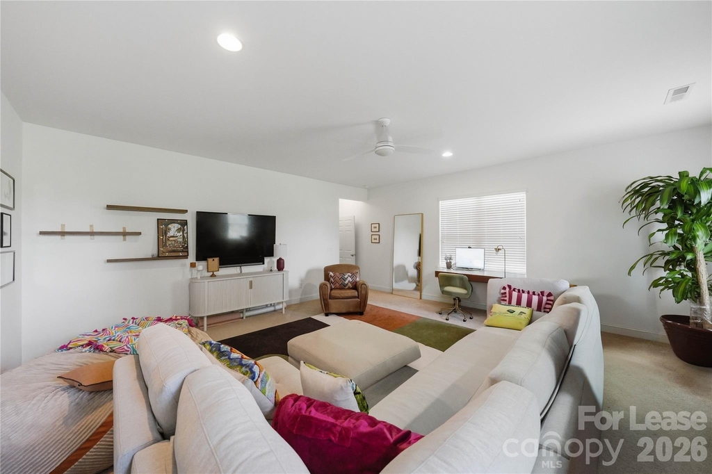 20264 Harroway Drive - Photo 32