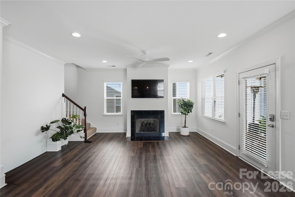 20264 Harroway Drive - Photo 19