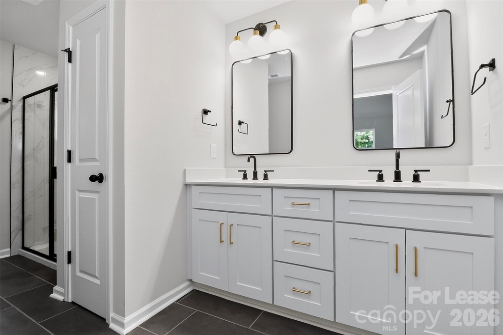 333 N Hoskins Road - Photo 22