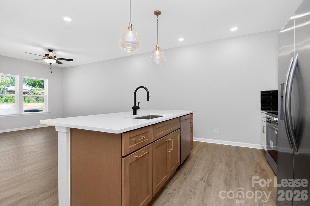 333 N Hoskins Road - Photo 8
