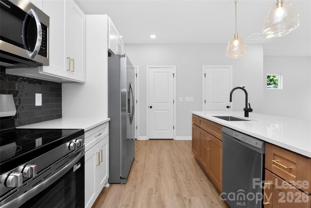 333 N Hoskins Road - Photo 4