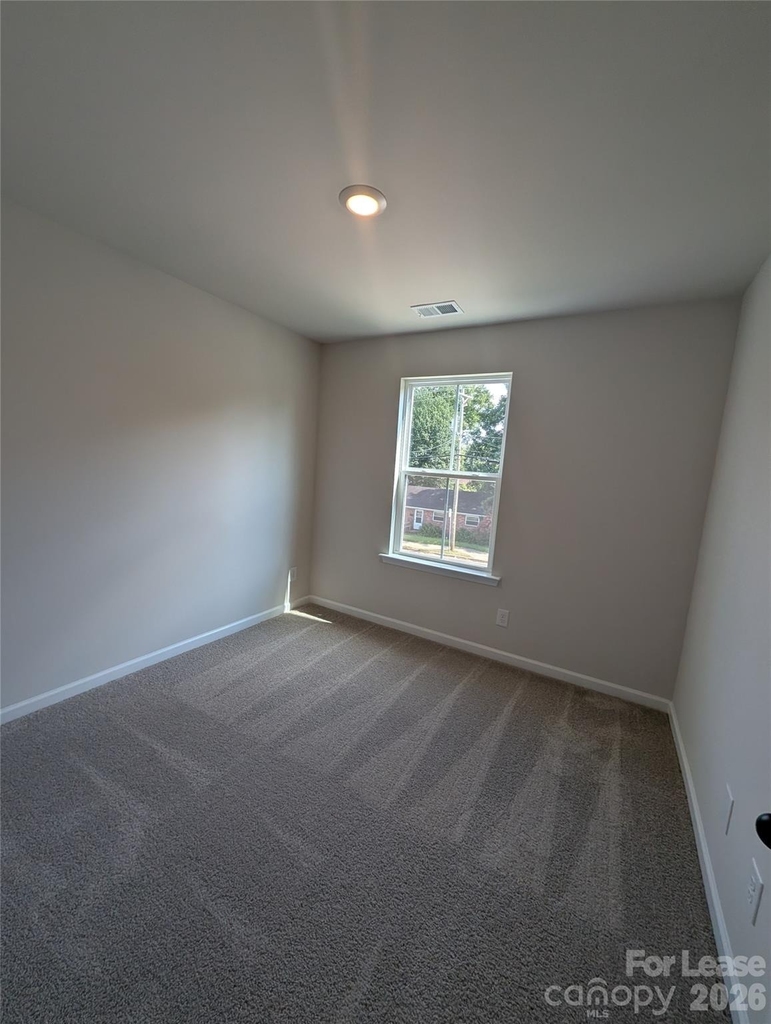 337 N Hoskins Road - Photo 27