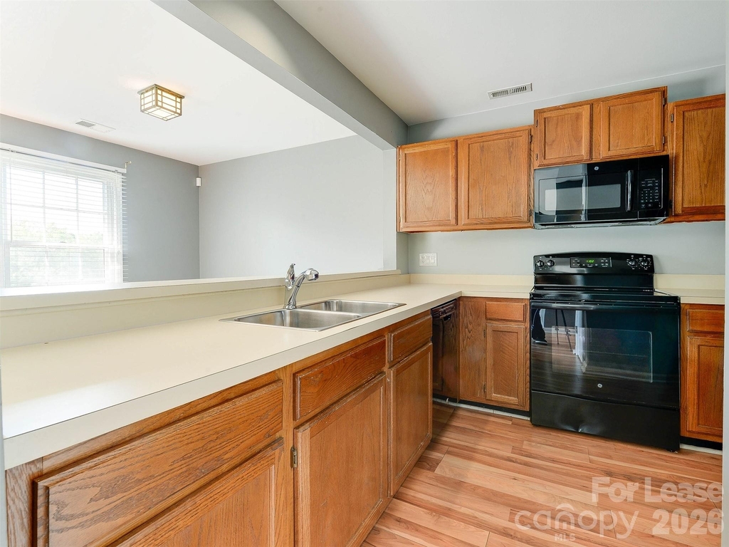 766 Marsh Road - Photo 18