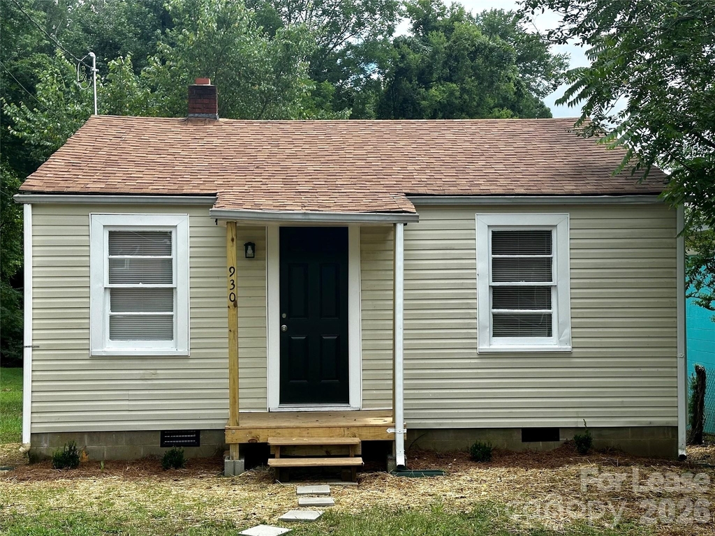 930 Dixie Street - Photo 0