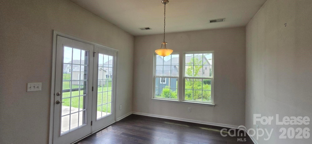 7347 Raylee Avenue Sw - Photo 6