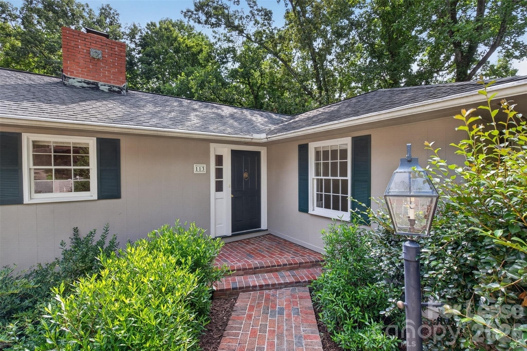 113 Forest Lane - Photo 1