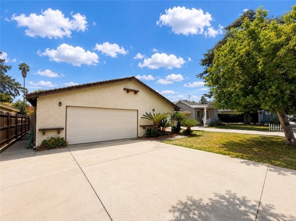 3912 Blanche Street - Photo 39