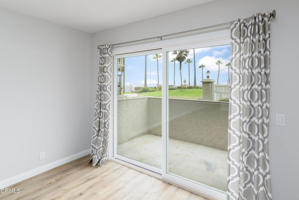 257 E Surfside Drive - Photo 7
