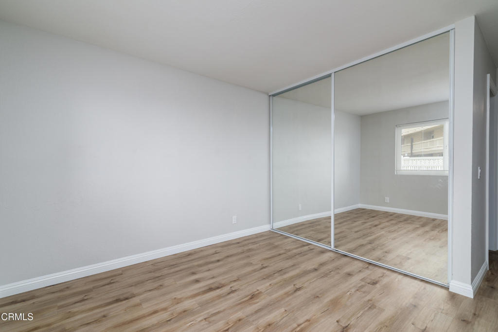 257 E Surfside Drive - Photo 15
