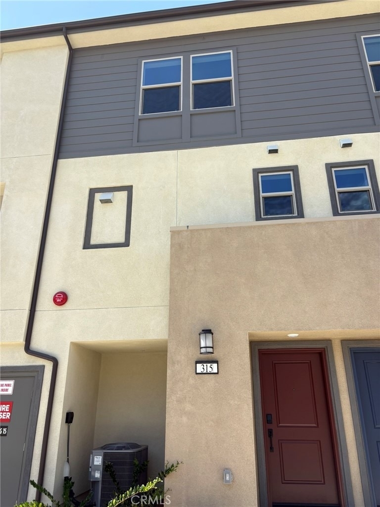 315 Honeysuckle Way - Photo 16