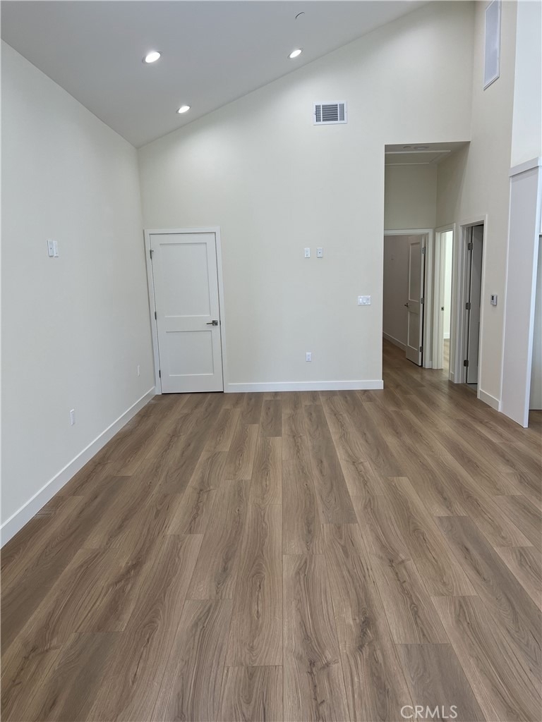 12243 Califa Street - Photo 4