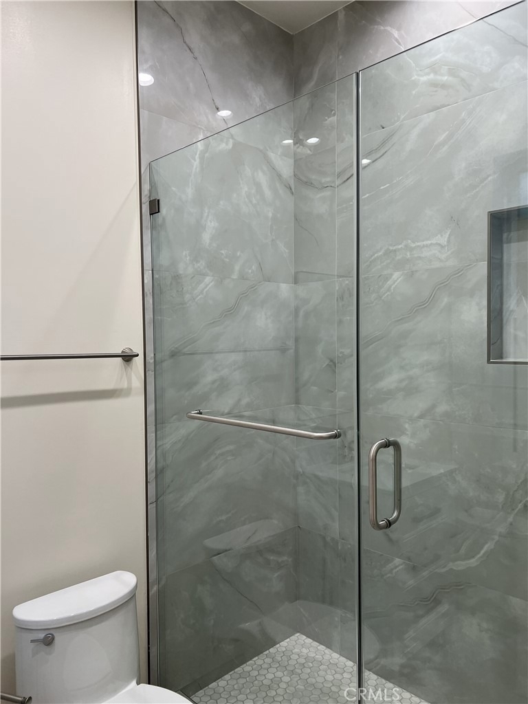 12243 Califa Street - Photo 17