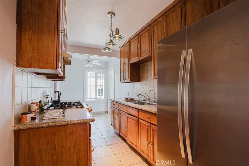 1634 N Alexandria Avenue - Photo 10