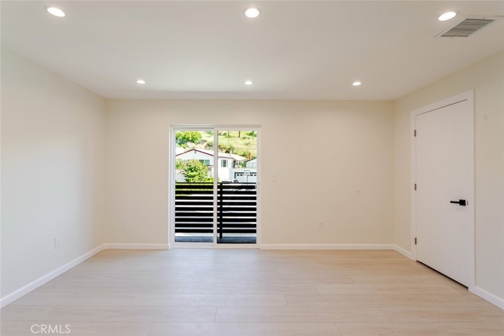 10787 Las Lunitas Avenue - Photo 12