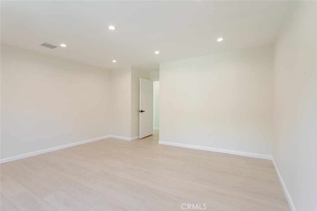 10787 Las Lunitas Avenue - Photo 13