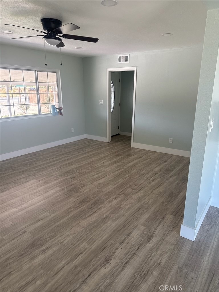 5661 E Avenue T - Photo 5