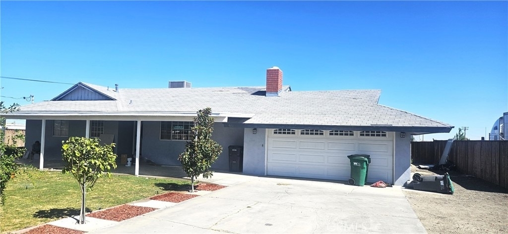 5661 E Avenue T - Photo 1