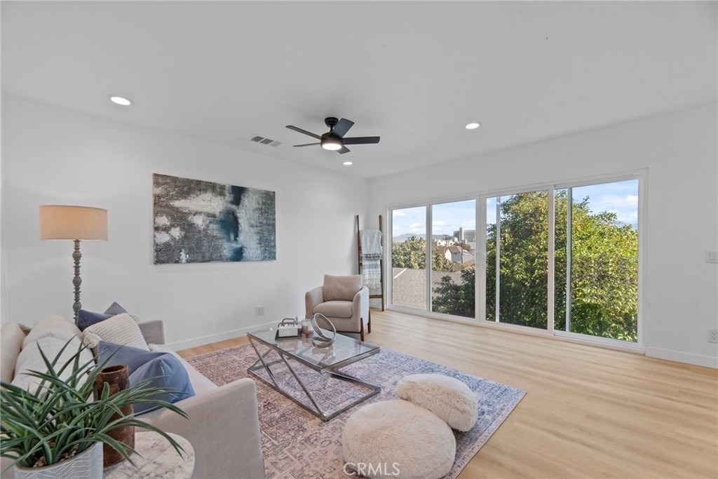 357 1/2 Cornwell - Photo 11