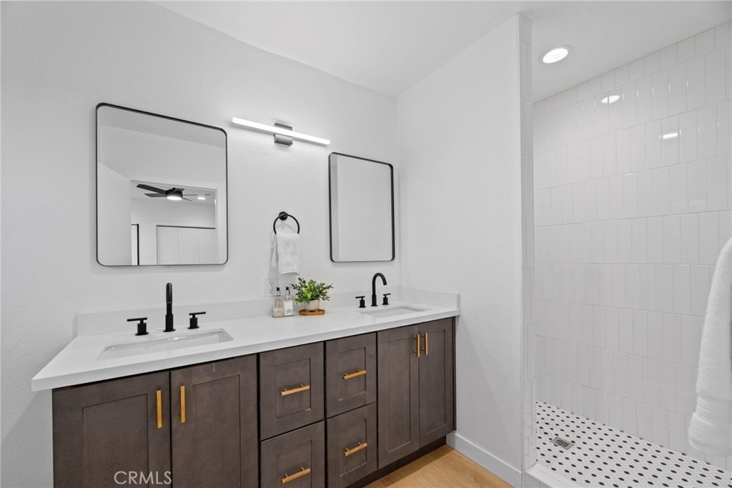 357 1/2 Cornwell - Photo 22