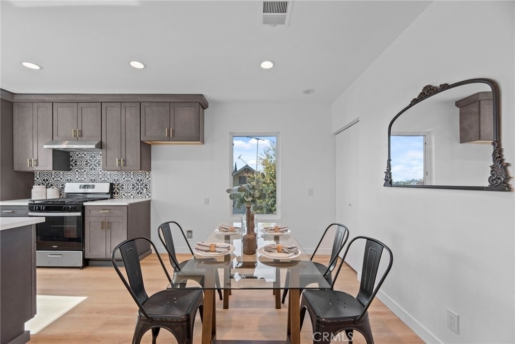 357 1/2 Cornwell - Photo 4