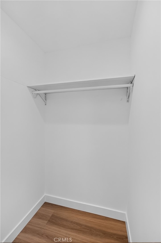 8953 Woodley Ave - Photo 21
