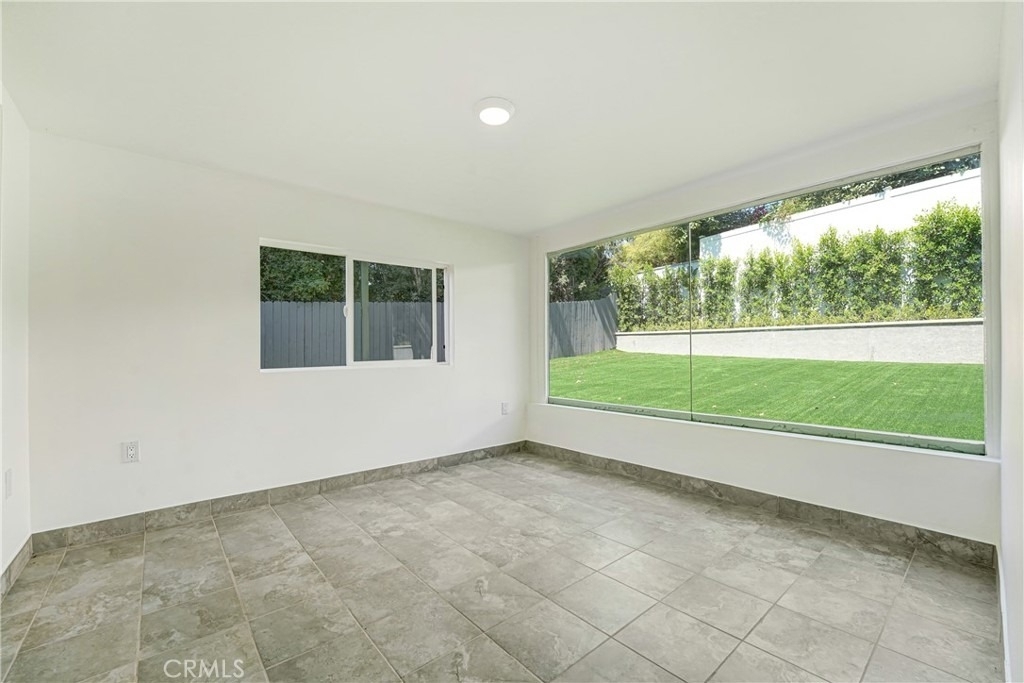 23931 Bessemer Street - Photo 17