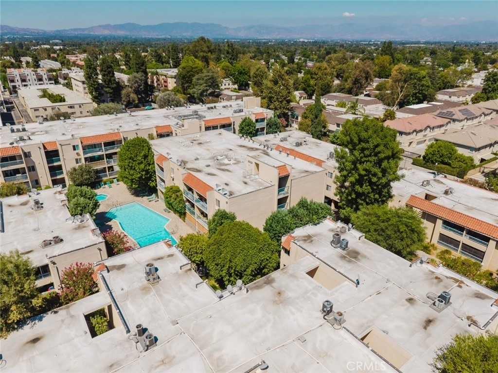 18307 Burbank Boulevard - Photo 21