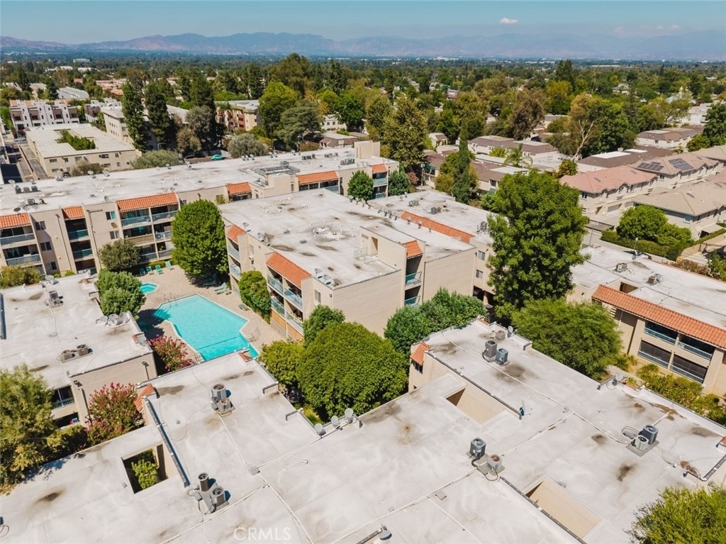 18307 Burbank Boulevard - Photo 20