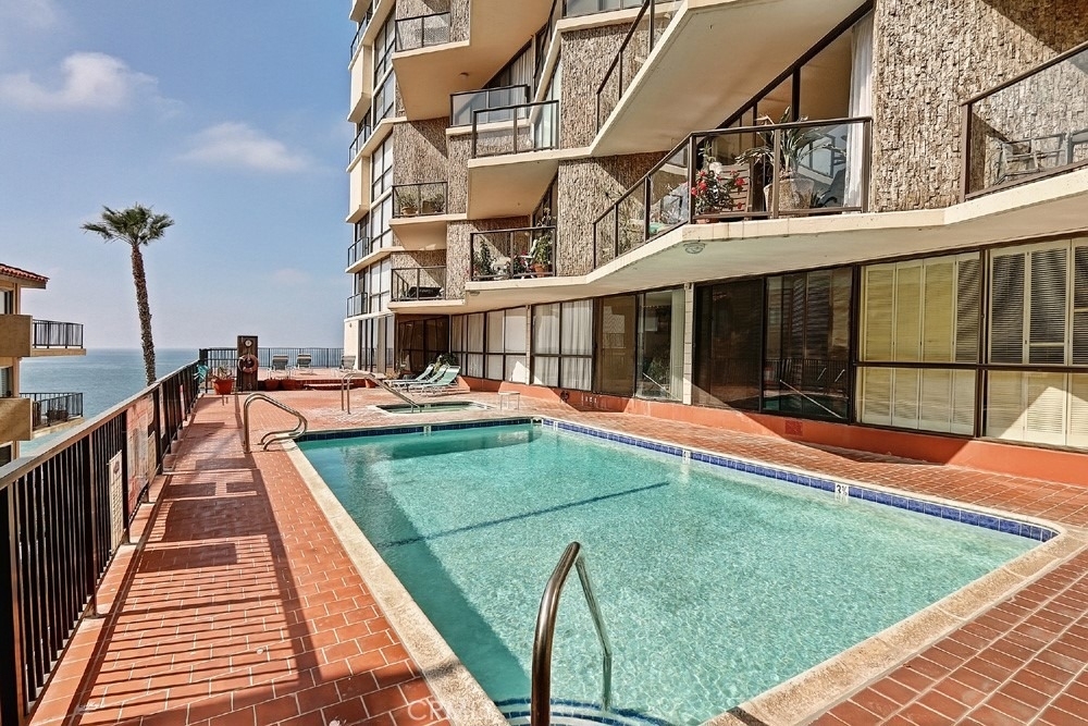 531 Esplanade - Photo 11