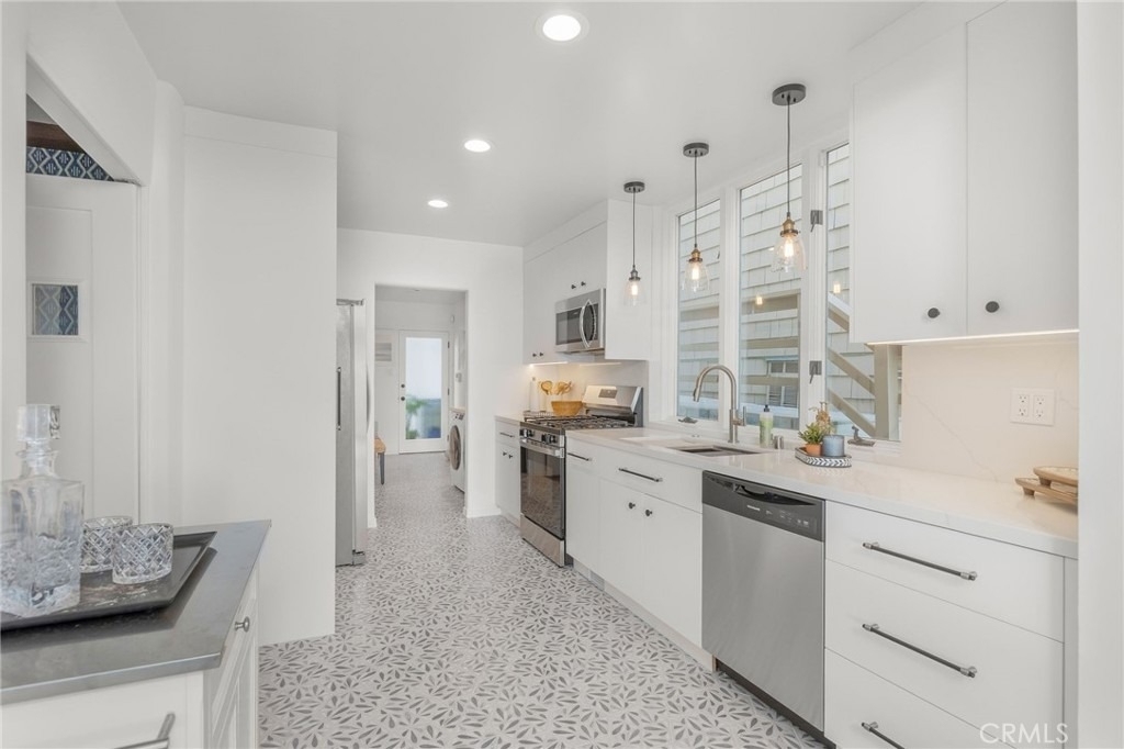 2654 The Strand - Photo 30