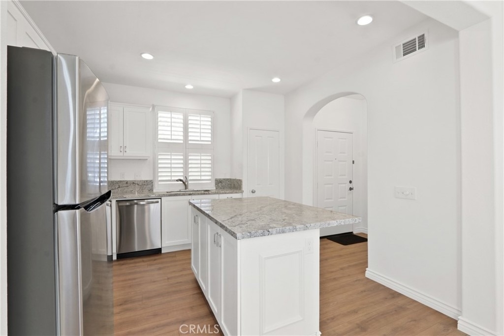 109 Waterman - Photo 3