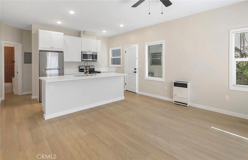 1237 E 1st - Photo 4