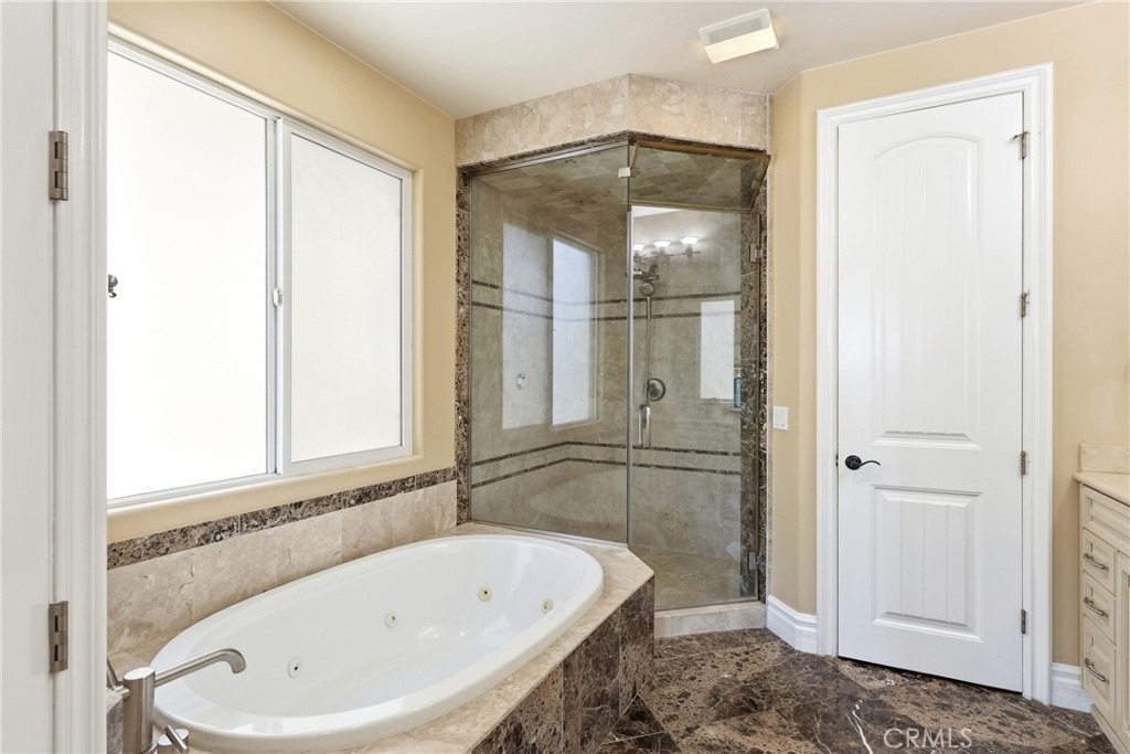 211 Chicago Ave - Photo 16