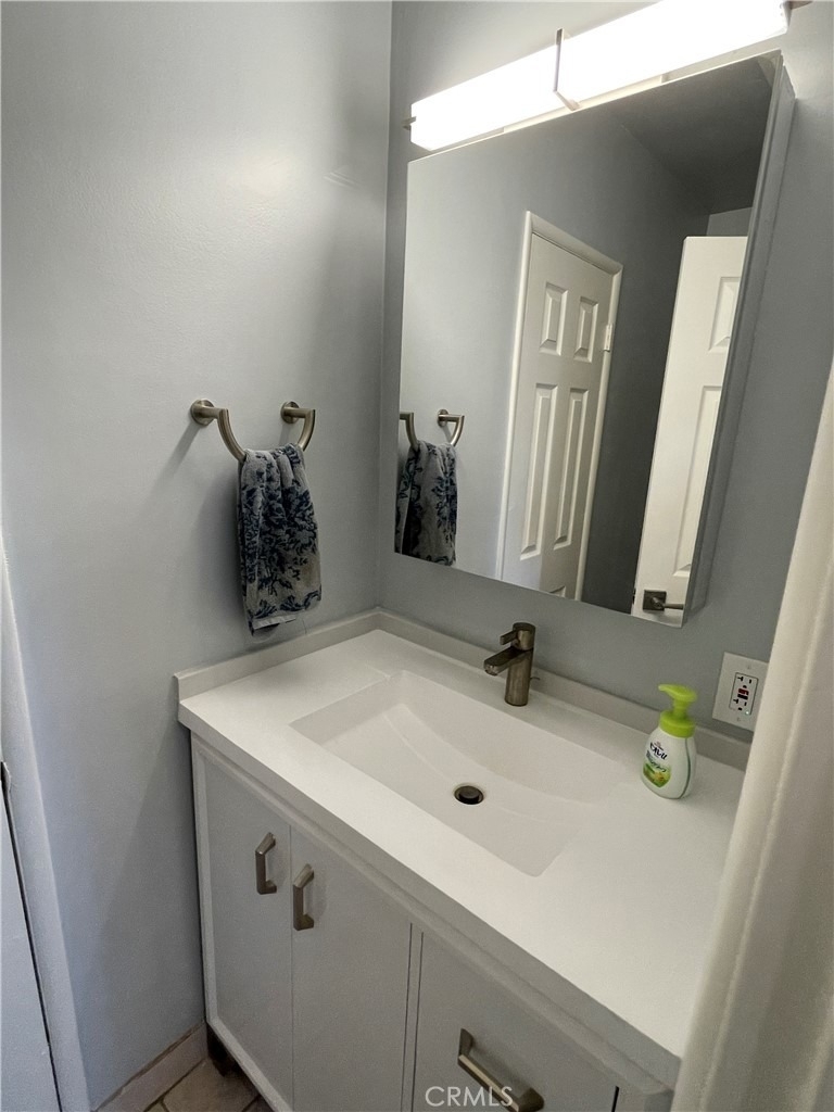 2049 W 185th Street - Photo 5