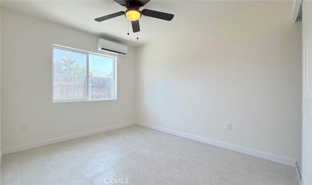 284 N Palm Avenue - Photo 16