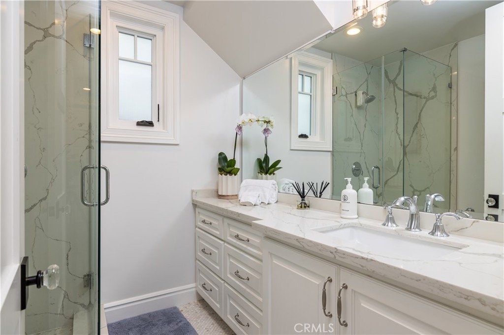 1508 E Balboa Boulevard - Photo 12
