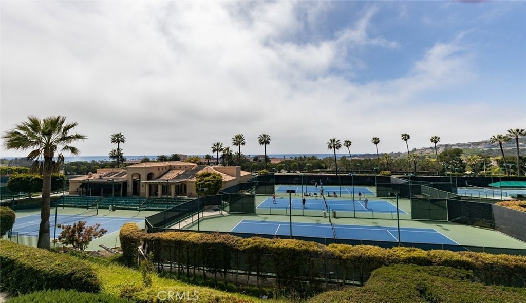 25 Centre Court - Photo 33