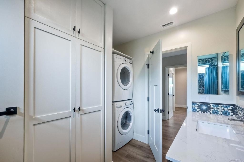 605 Morse Street - Photo 16