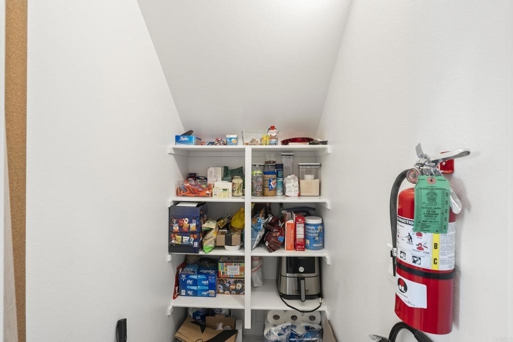821 Mateo Street - Photo 9