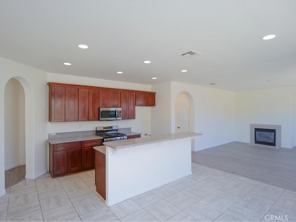 15246 Diamond Road - Photo 8