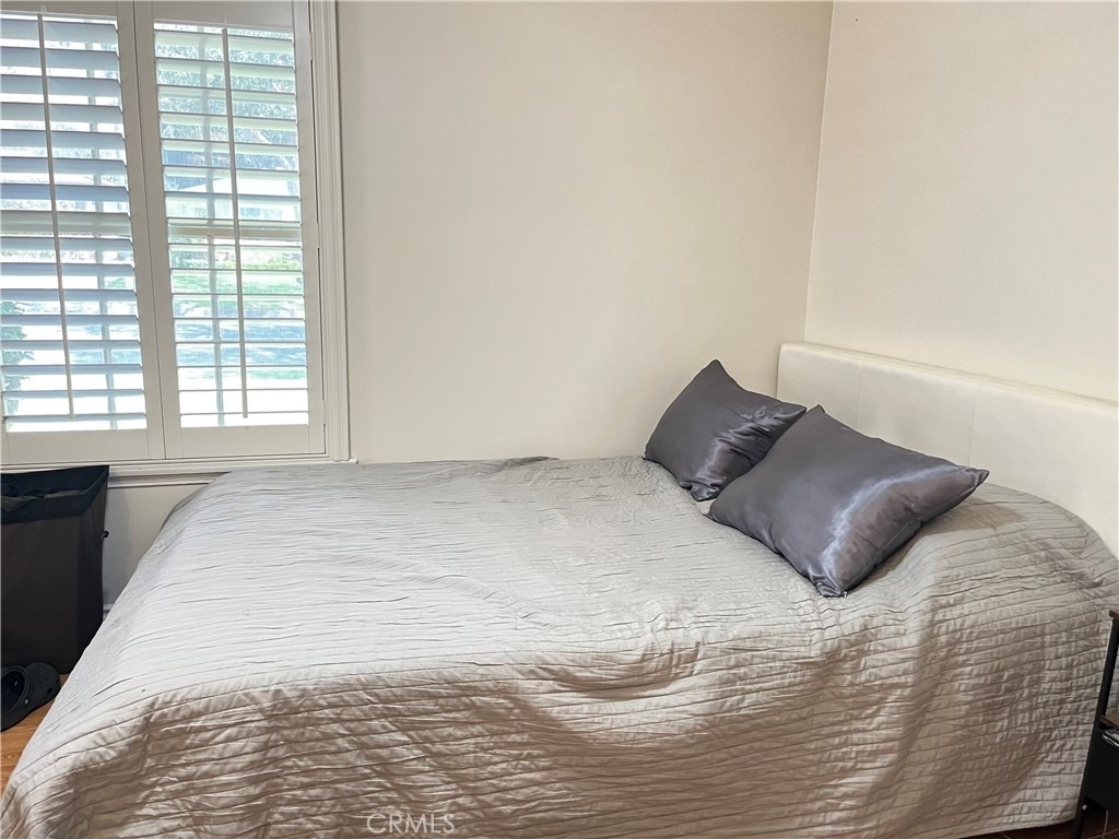 2440 Queensberry Road - Photo 29