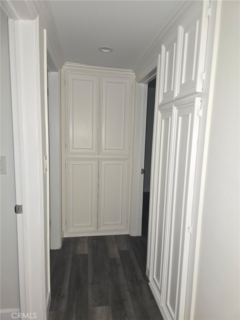 22509 Saticoy St. - Photo 6