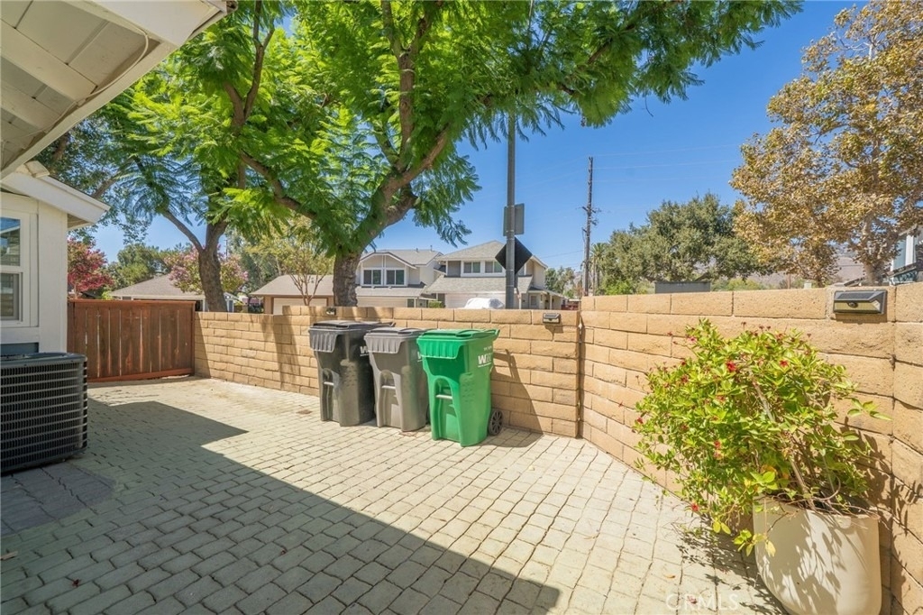 850 Tucson Court - Photo 22
