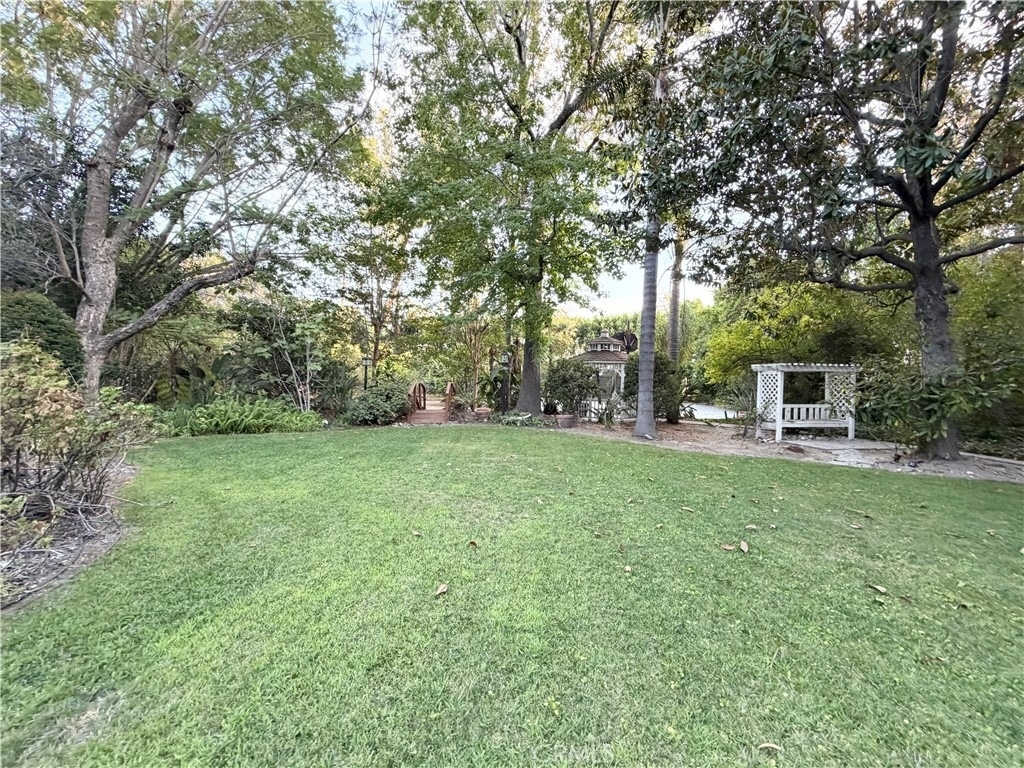 28 W Sycamore Avenue - Photo 32