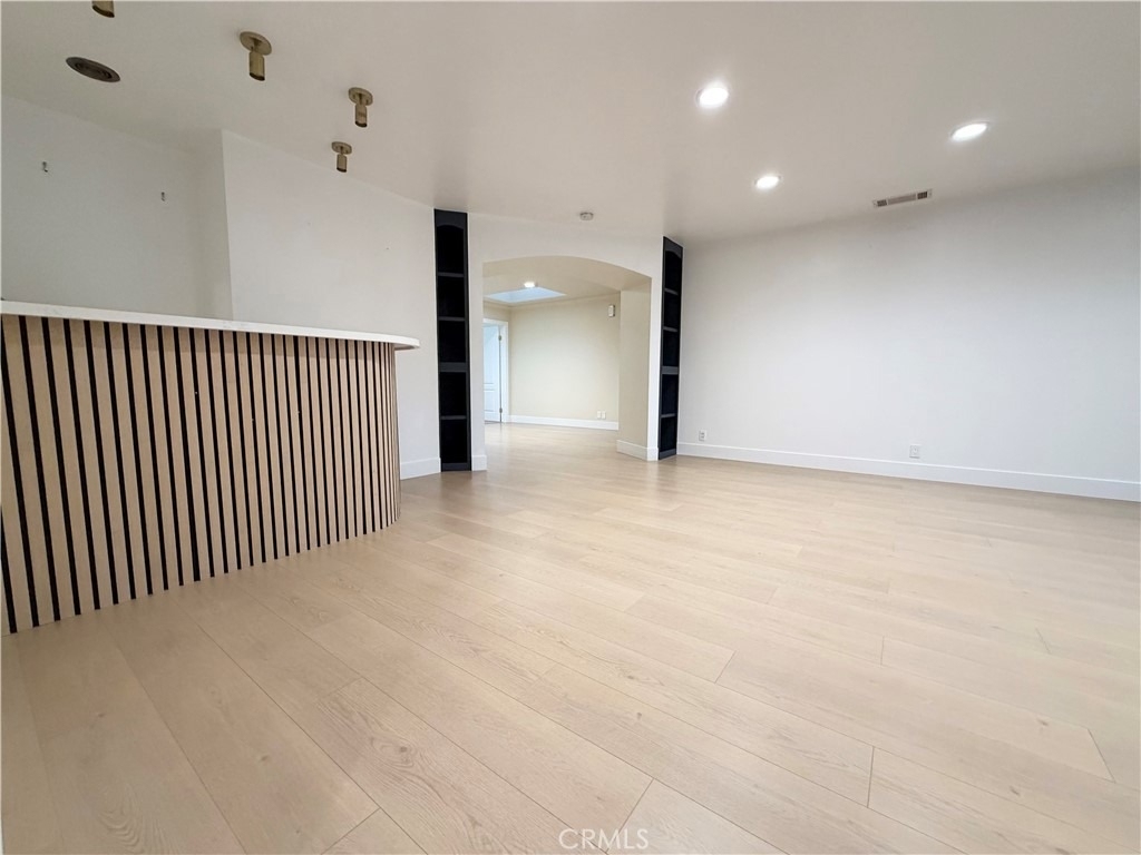 28 W Sycamore Avenue - Photo 12