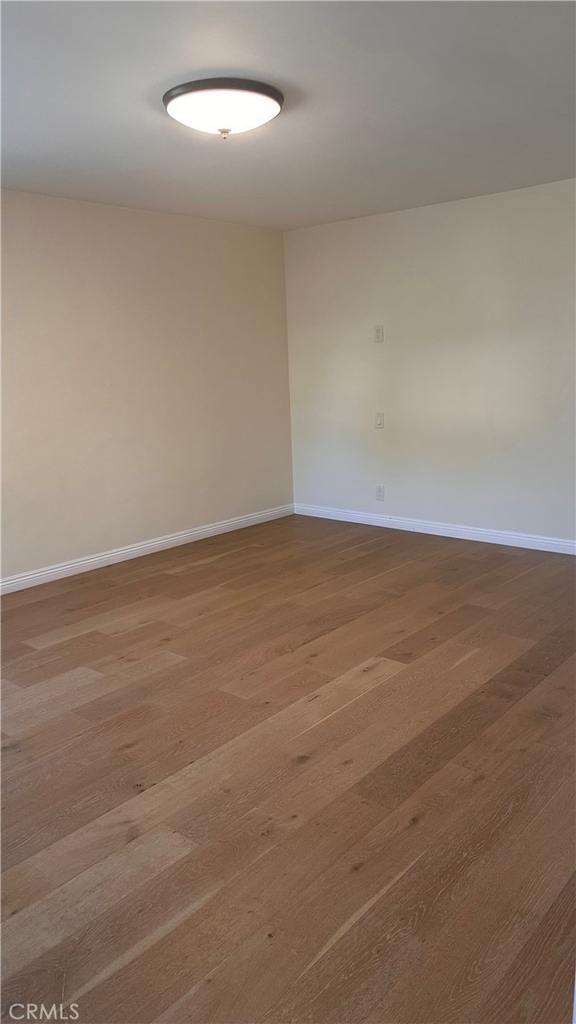 1119 Mayflower - Photo 11